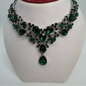 Green Emerald Teardrop Lariat Statement Necklace And Earrings Set